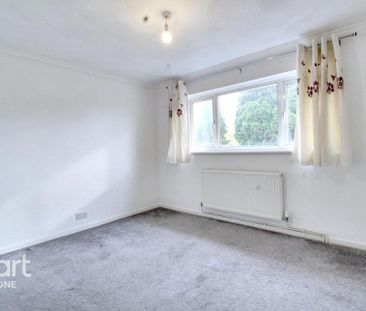 4 bedroom detached house to rent - Photo 5