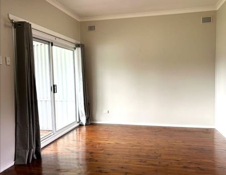38 Second Street, Cardiff South - Photo 4