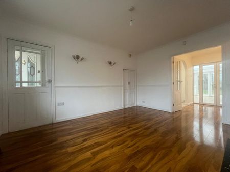 3 bedroom semi-detached house to rent - Photo 3