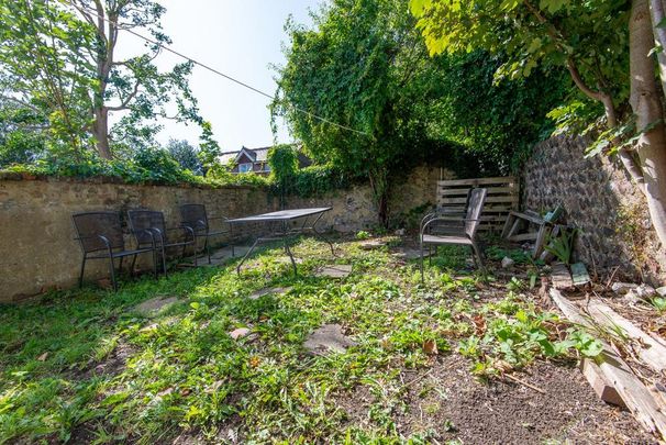 5 bedroom house to rent - Photo 1