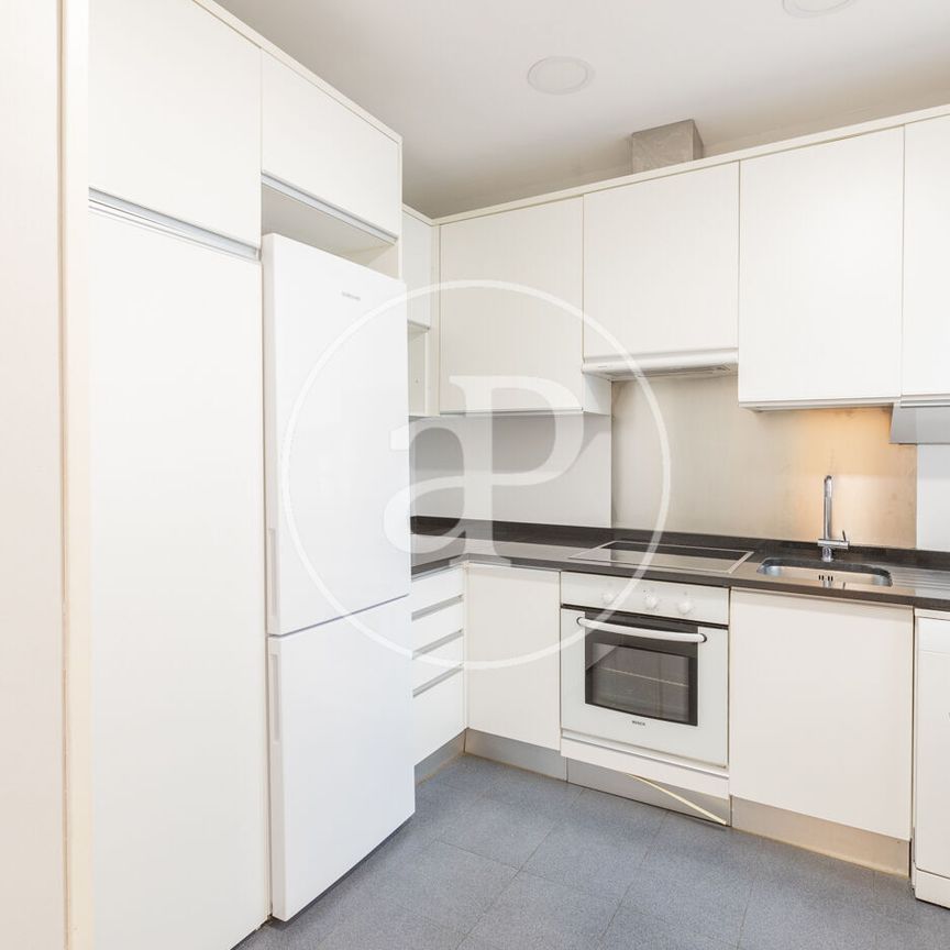 Flat for rent in Recoletos (Madrid) - Photo 1