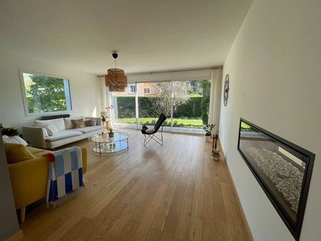 Location maison 6 pièces 191.9 m² à Divonne-les-Bains (01220) - Photo 2