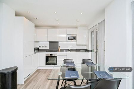 2 bedroom apartment - Photo 2