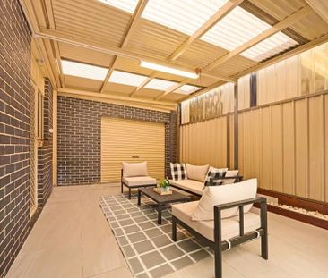 Elegant & Spacious Family Home! - Photo 3