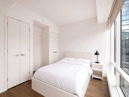 For Lease - 1 Bloor Street Unit# 1007, Toronto, Ontario - Photo 3