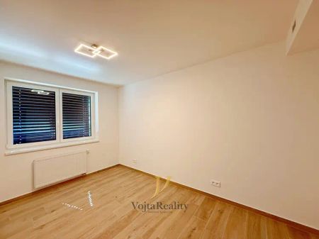 Pronájem, Byt 2+kk, 44 m - Fotografie 3
