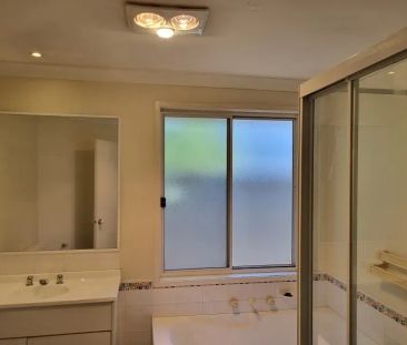 Comfortable Family Living in a Quiet Kellyville Ridge Setting - Photo 5