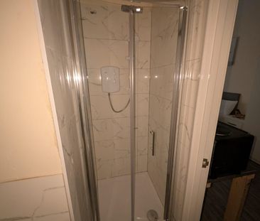 Room in a Shared House, Middleborough Road, CV1 - Photo 3