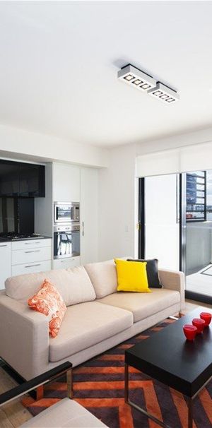 Large 1 bedroom furnished apartment - Photo 1