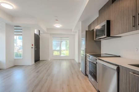 For Lease - 35-861 Sheppard Avenue Unit# Mainfloor, Toronto, Ontario - Photo 3