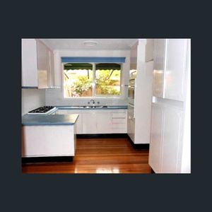SPACIOUS LIGHT AND BRIGHT VILLA UNIT - PEACEFUL LOCATION - Photo 2