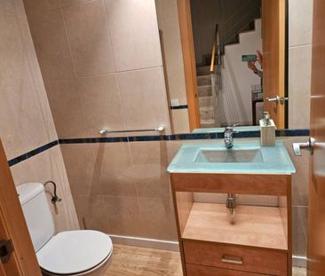 Piso de alquiler en Vilanova del Vallès - Photo 2