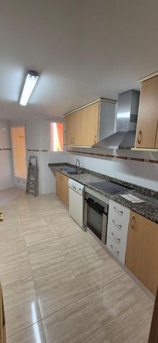 Piso de alquiler en Plaça Jaume I, 2, La Pedrera - Vessanes - Photo 5