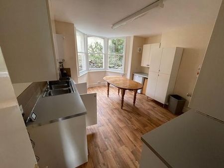 Belmont Road, St Andrews, Bristol - Photo 3