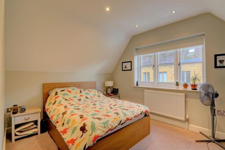 2 BED Flat To rent - Photo 3