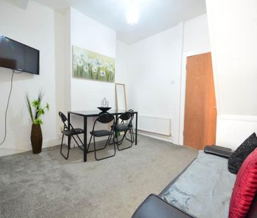 2 bedroom house share to rent - Photo 3