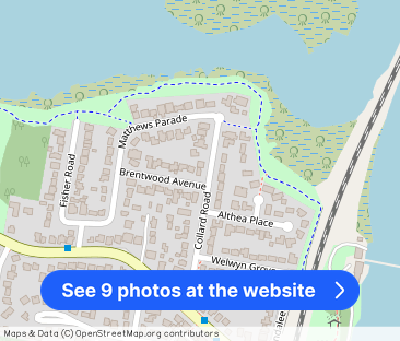 “PRIME POINT CLARE LOCATION!” - Photo 1