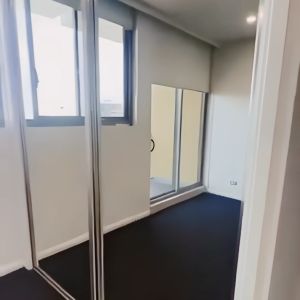 847 S Dowling St, Sydney - Photo 2