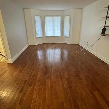 For Lease - 41 Melrose Avenue, Wasaga Beach, Ontario - Photo 1