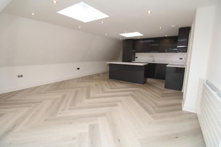 3 bedroom apartment to rent - Photo 2