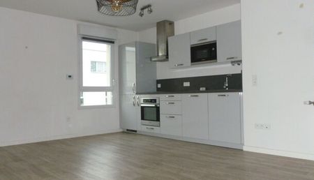 Appartement 4 pièces 81m2 REIMS 950 euros - Photo 5