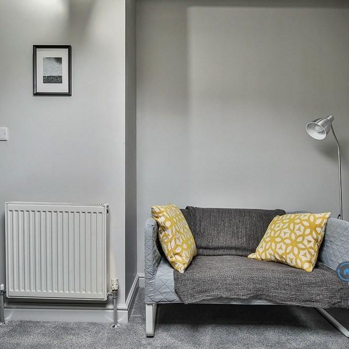 1 bedroom in a house share to rent - Photo 1