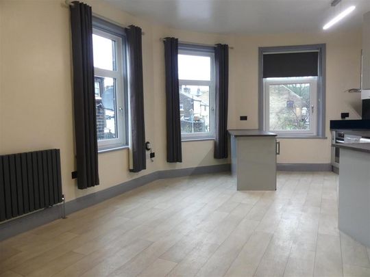 2 bedroom apartment to rent - Photo 1