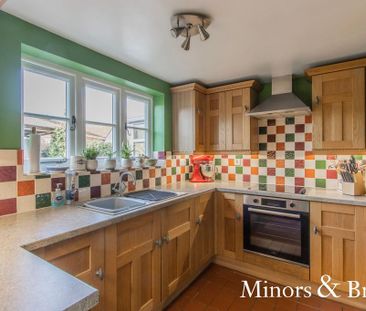 1 bedroom in a house share to rent - Photo 4
