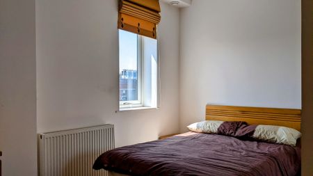 Manor Road, Wallington - Photo 3