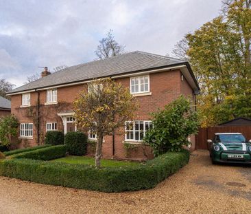 4 bedroom detached house to rent - Photo 1