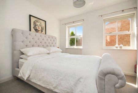 Spring Mews, CM21, Sawbridgeworth - Photo 3