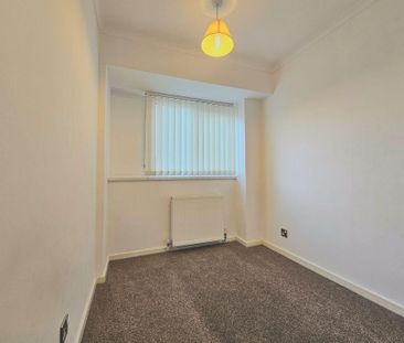 3 bedroom detached house to rent - Photo 4