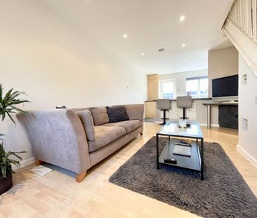 2 bedroom terraced house to rent - Photo 2