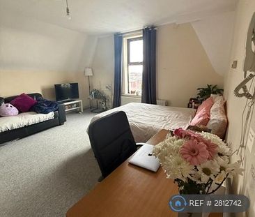 Studio to rent - Photo 5