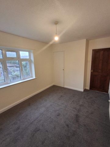 2 bedroom semi-detached house to rent - Photo 3