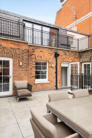 3 bedroom flat to rent - Photo 4