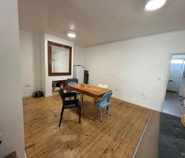 1 bedroom property to rent - Photo 2