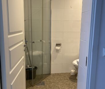 Mysig attefallshus i familjevänligt område i Tumba! - Photo 4