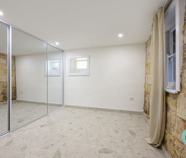 ULTRA-MODERN STUDIO IN THE HEART OF DARLINGHURST WITH ELECTRICITY I... - Photo 1