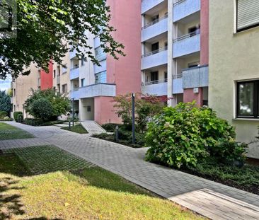 2-Zimmer-Wohnung mit zwei Balkonen in Konstanz-Königsbau - Photo 2