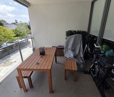 Stylish & Spacious 1 bedroom next to Brisbane River - Photo 6