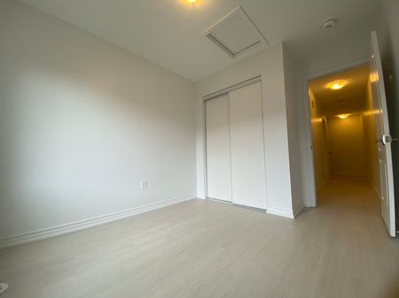 For Lease - 15 Heron Park Place Unit# 5, Toronto, Ontario - Photo 3
