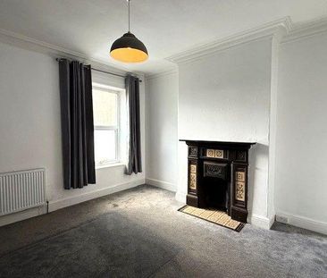 6 bedroom terraced house to rent - Photo 3