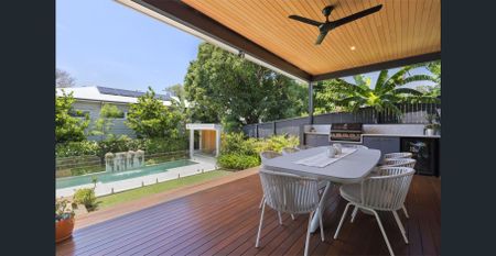 A Lifestyle Sanctuary in the Heart of Ashgrove - Photo 5