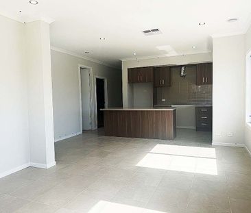 Brand New House in Prime Location! - Photo 5