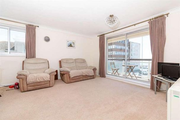 Brighton Road, Worthing, BN11 - Photo 1