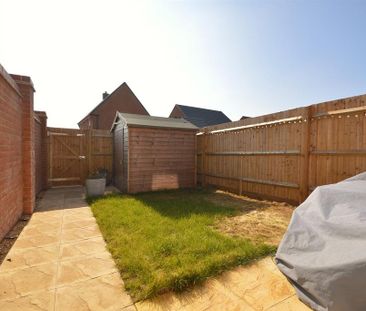 2 bedroom semi-detached house to rent - Photo 6