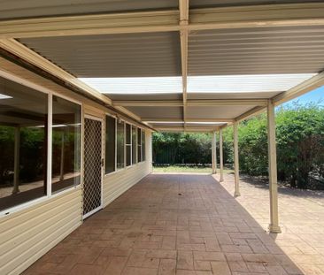 Family Home - Photo 2