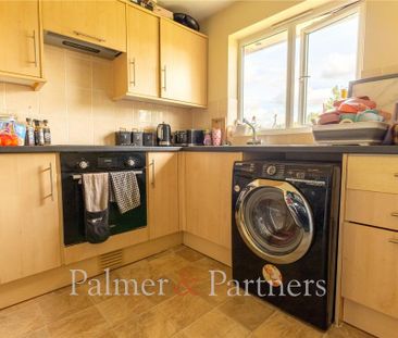 2 bedroom bungalow to rent - Photo 2