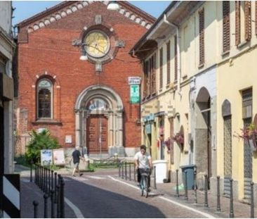 Via Cusago, Milan, Lombardy 20153 - Photo 3